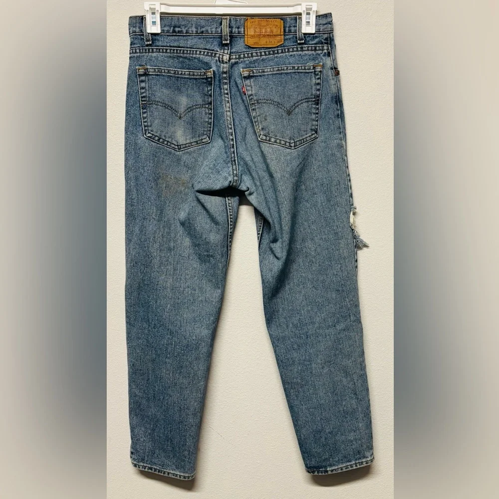 Vintage Levi’s 550‎ Jeans Men’s 33x30 Made in USA Relaxed Fit Denim Hole Leg